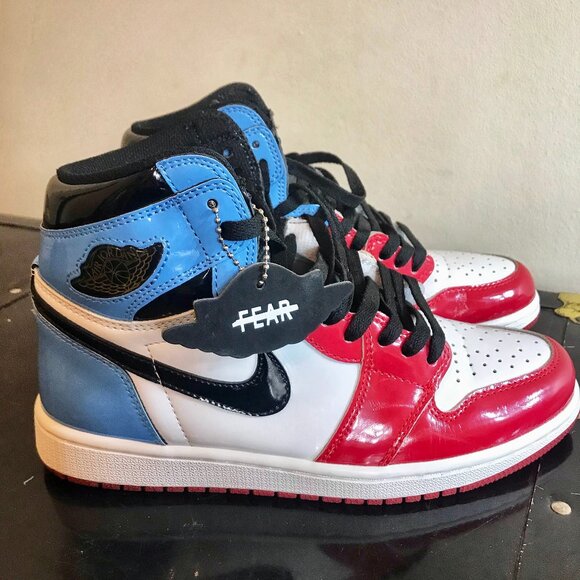 Nike Air Jordan 1 Retro High OG Fearless UNC Chicago Basketball Shoes New Size 7 - Picture 1 of 9